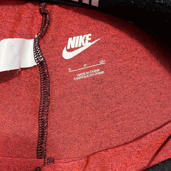 Nike Size Small Swoosh Maroon & Pink Compression Leggings - Picture 9 of 11